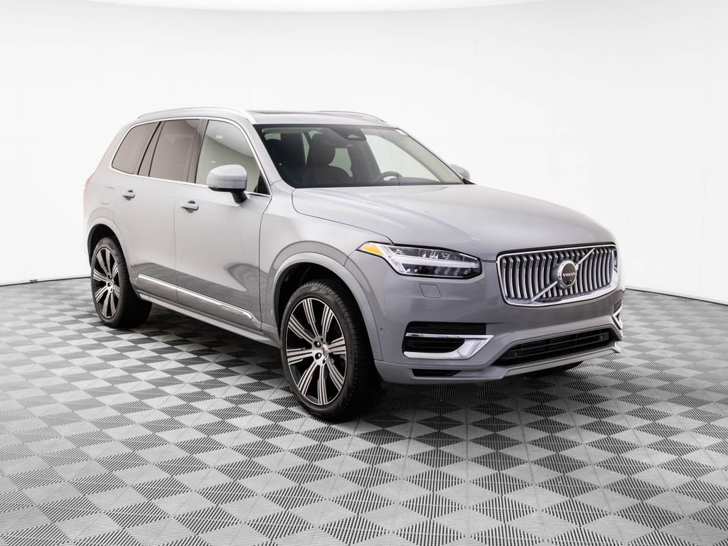Used 2024 Volvo XC90 T8 Plus w/ Protection Package Premier image 9