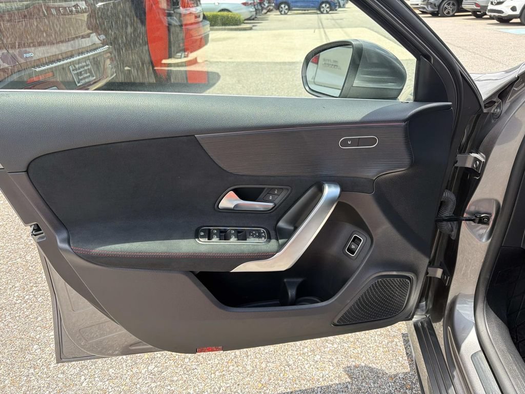 Used 2022 Mercedes-Benz A 220 image 19