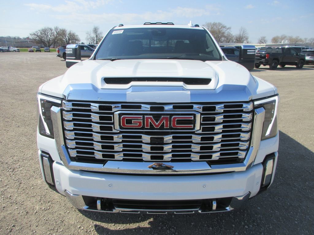 New 2026 GMC Sierra 2500 Denali w/ Denali Reserve Package image 12