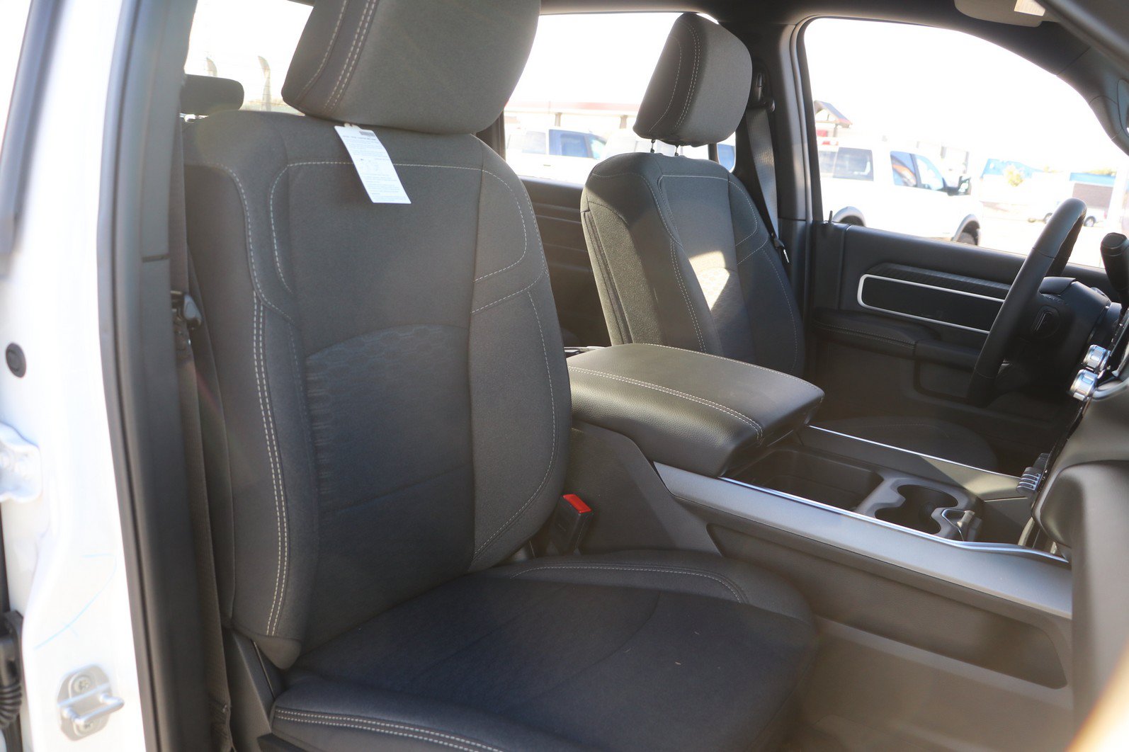 New 2026 RAM 2500 Big Horn AWD/4WD image 32