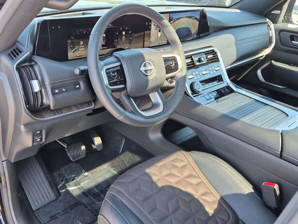 Used 2025 Nissan Armada Platinum Reserve AWD/4WD image 13