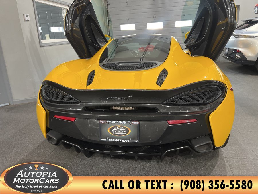 Used 2017 McLaren 570S RWD image 5