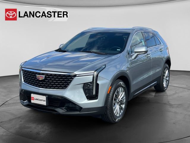 Used 2025 Cadillac XT4 Premium Luxury FWD image 3