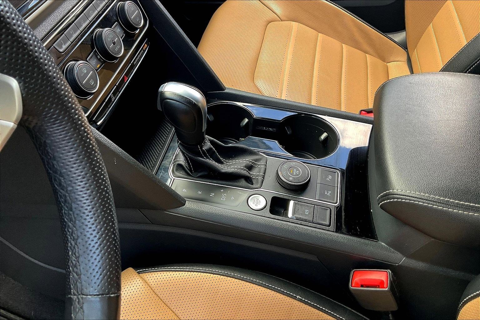 Used 2022 Volkswagen Atlas Cross Sport SEL Premium R-Line image 14