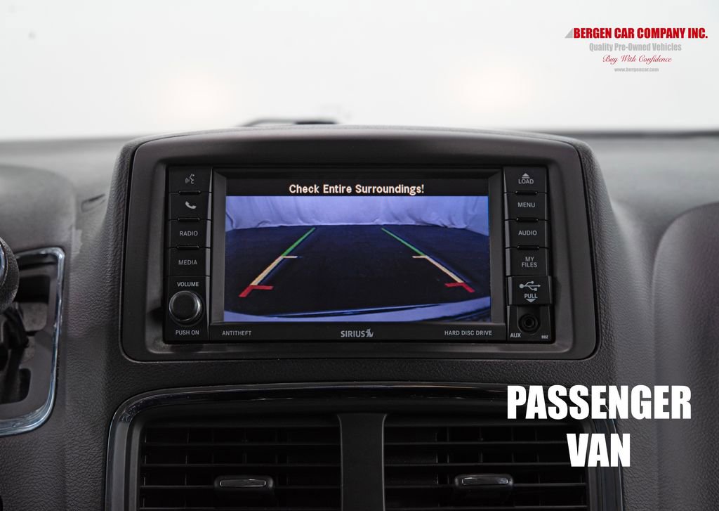 Used 2018 Dodge Grand Caravan SE w/ UConnect Hands-Free Group FWD image 30