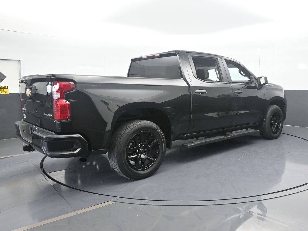 Used 2023 Chevrolet Silverado 1500 Custom image 6