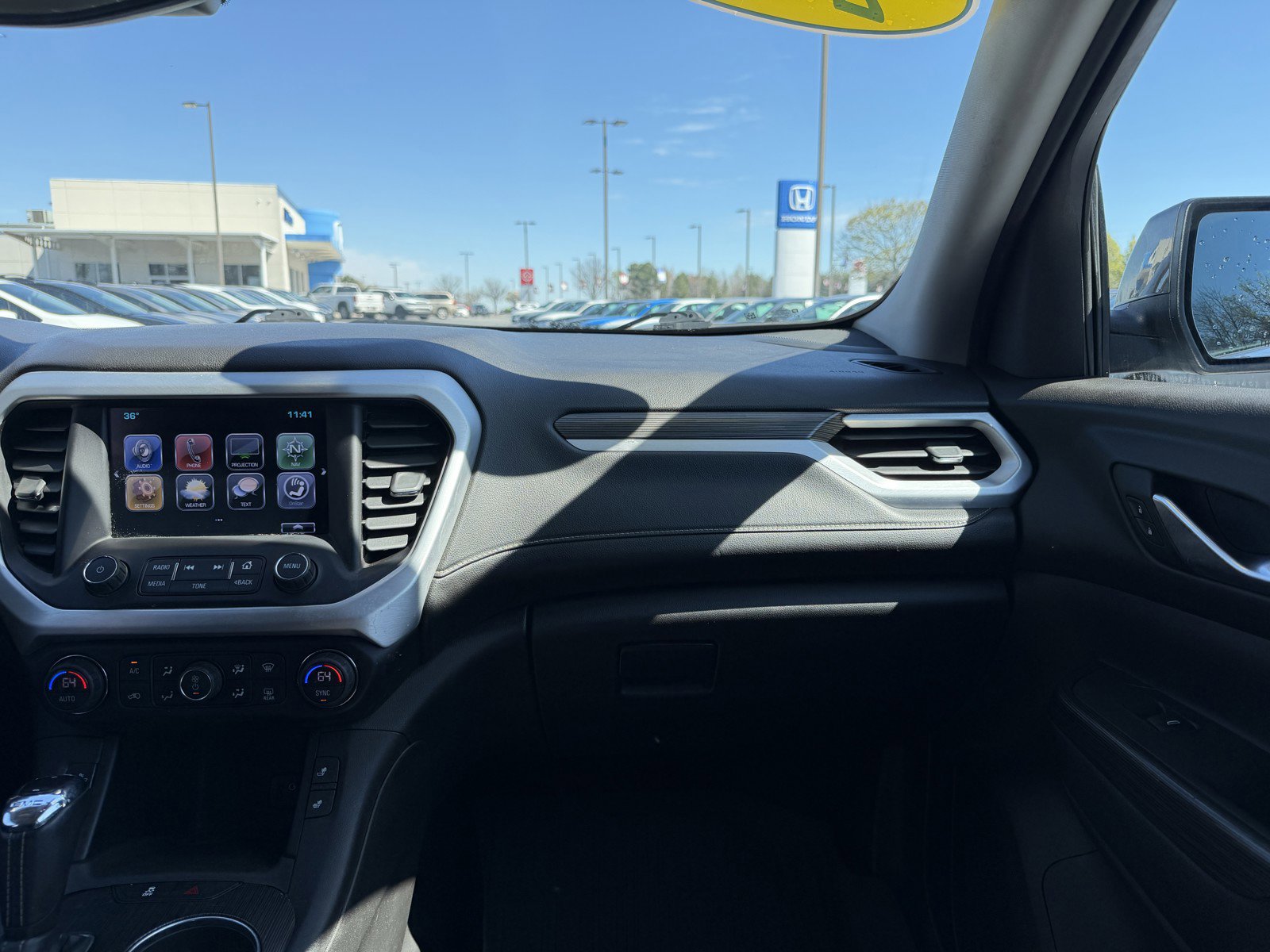 Used 2019 GMC Acadia SLT image 28
