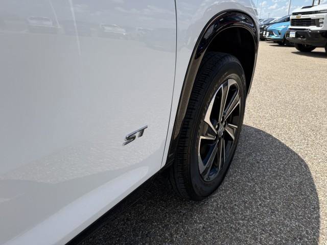 New 2026 Buick Enclave Sport Touring image 12