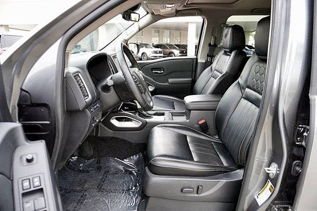 Certified 2024 Nissan Frontier SL w/ Technology Package RWD image 22