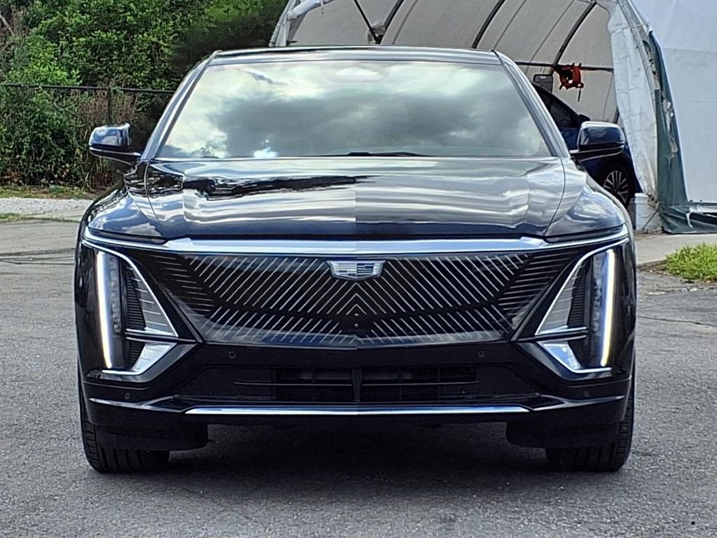 Used 2024 Cadillac Lyriq Tech w/ Driver Assist Package AWD/4WD image 2