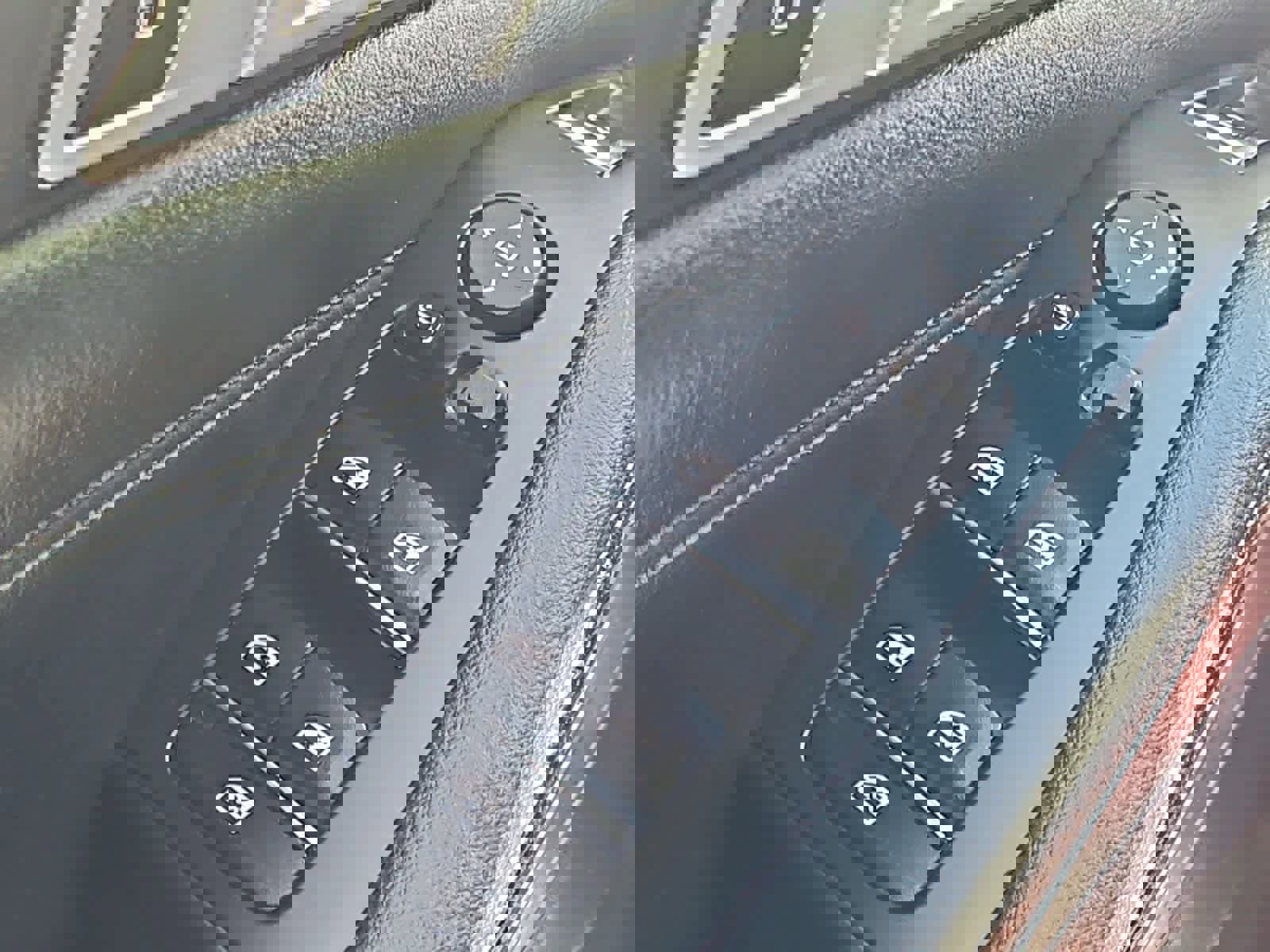 Used 2019 BMW X5 xDrive40i w/ Premium Package 2 image 19