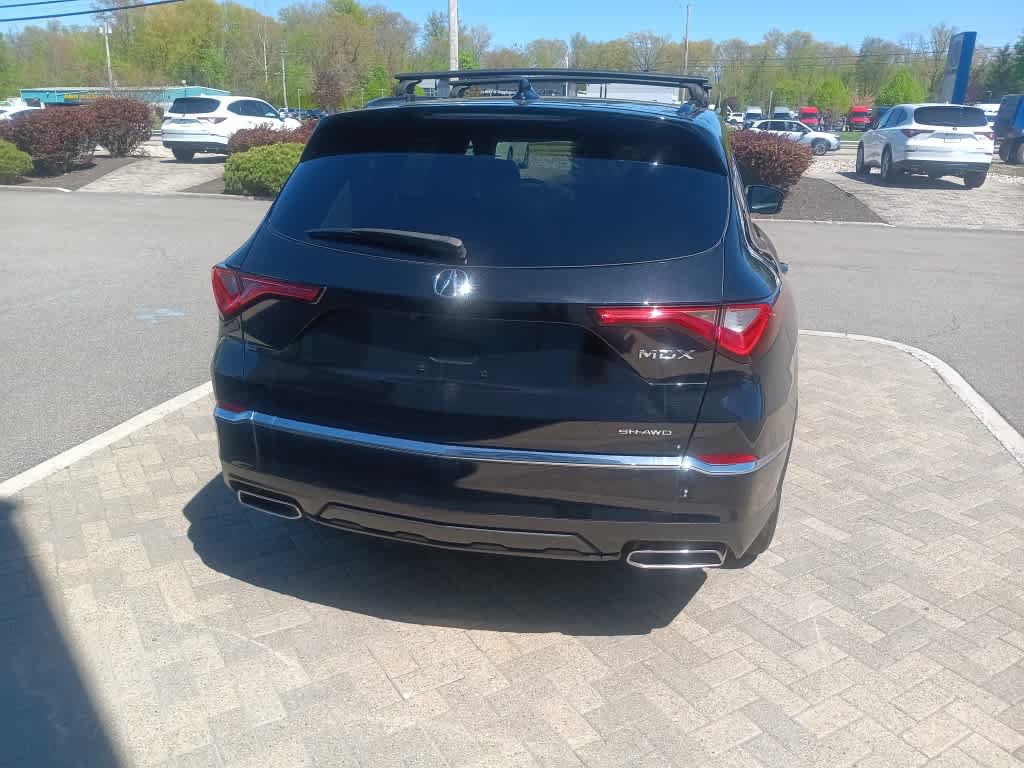 Used 2023 Acura MDX SH-AWD image 5