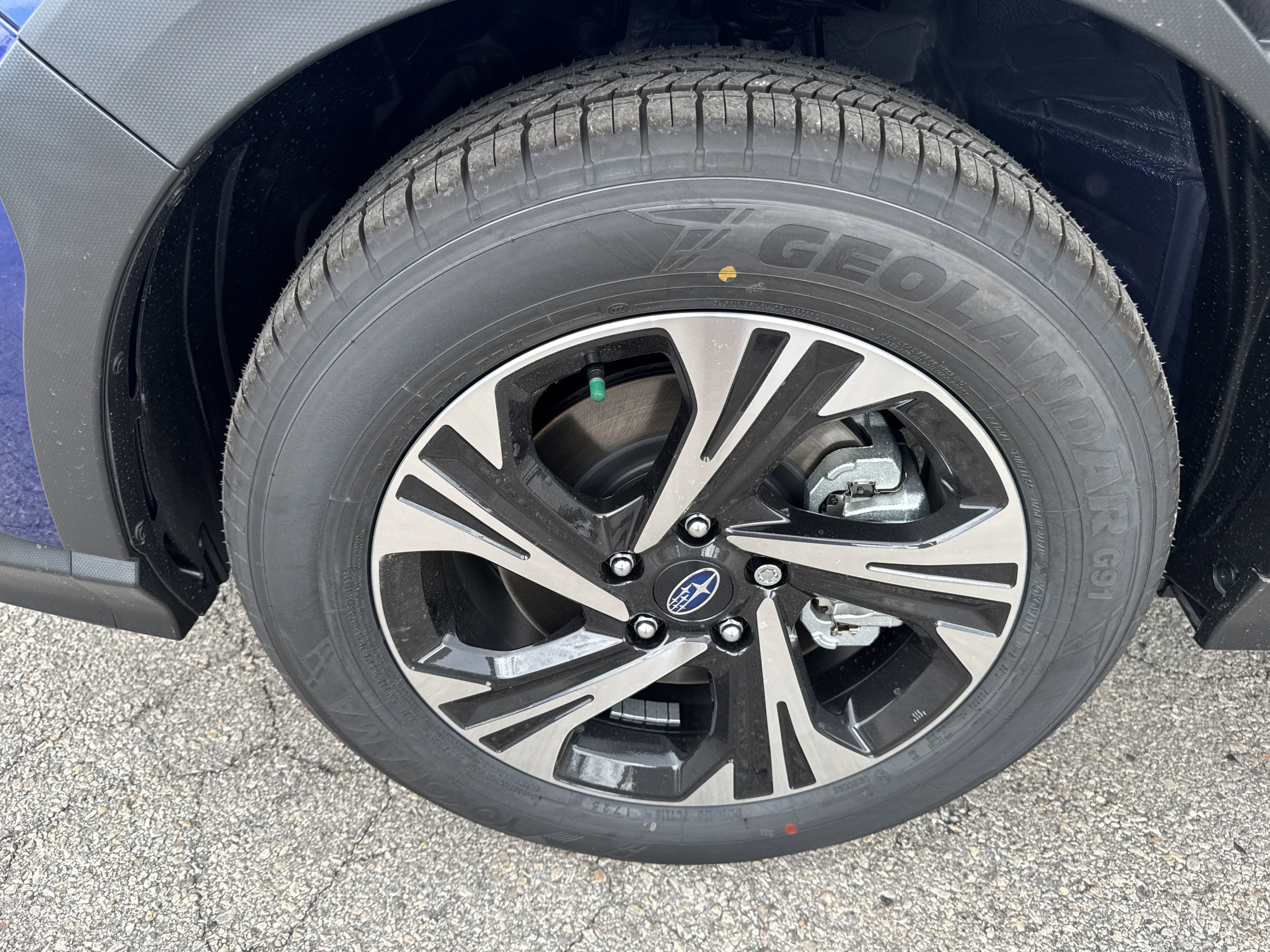 Certified 2025 Subaru Crosstrek 2.0i Premium image 10