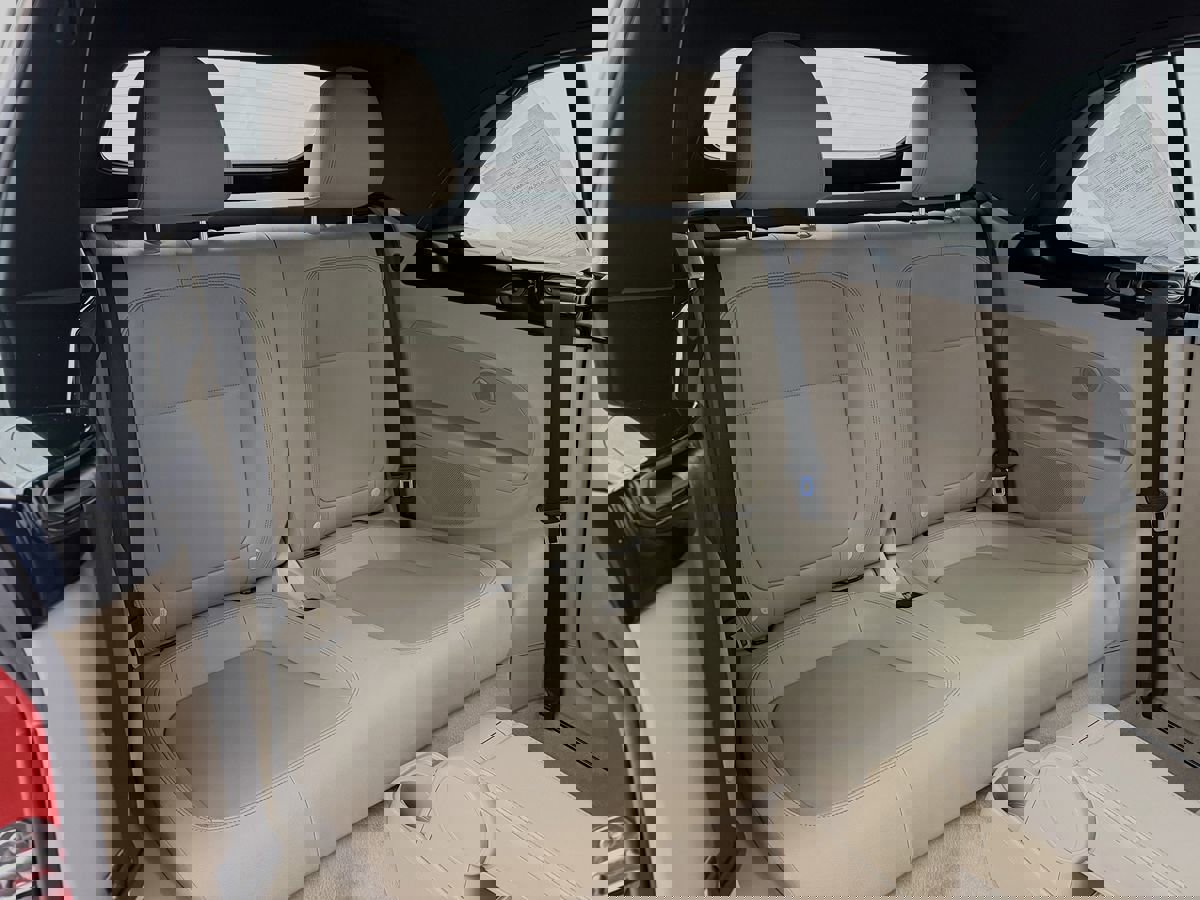 Used 2013 Volkswagen Beetle 2.0T image 27