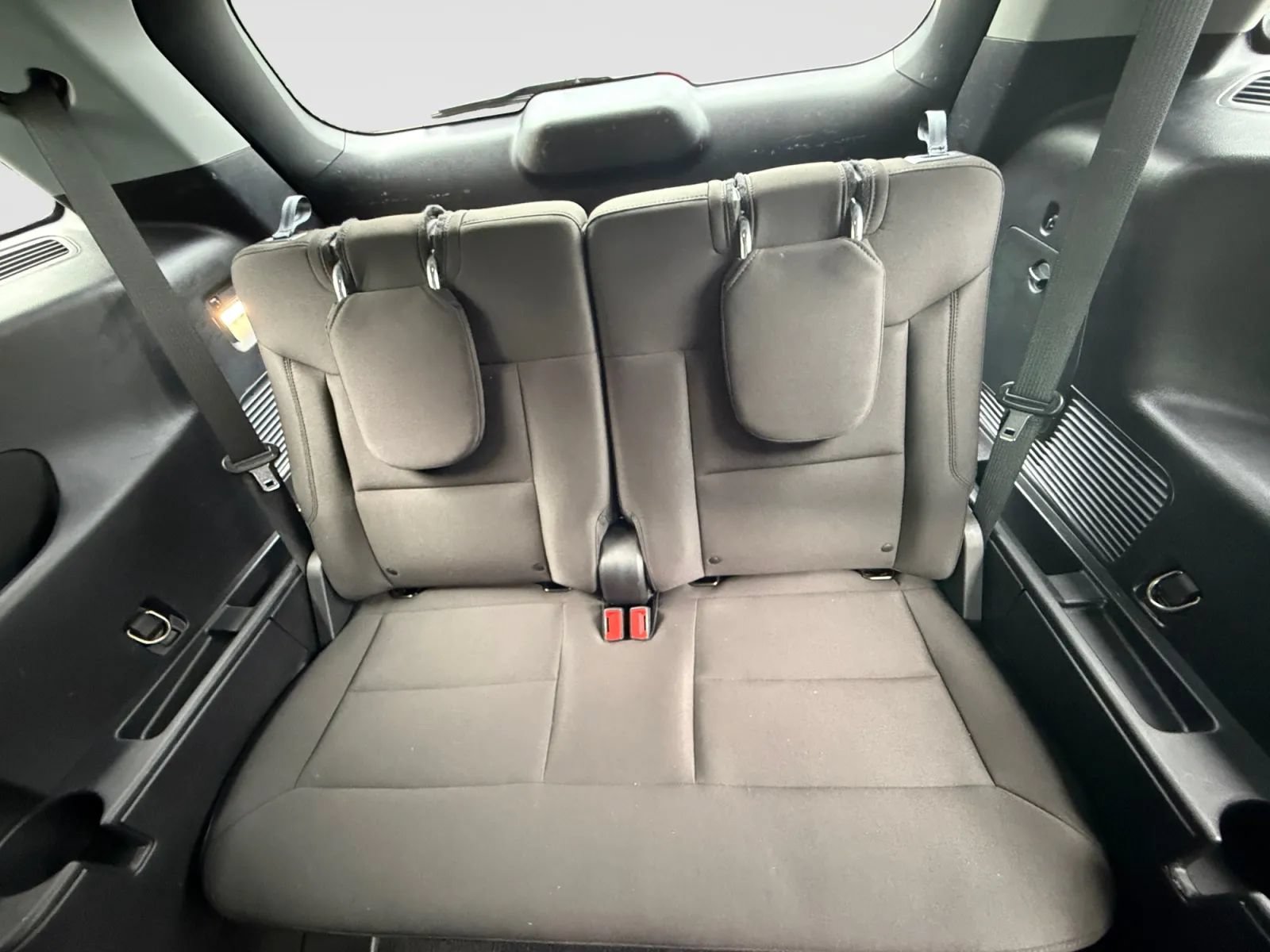 Used 2021 Ford Explorer XLT AWD/4WD image 16