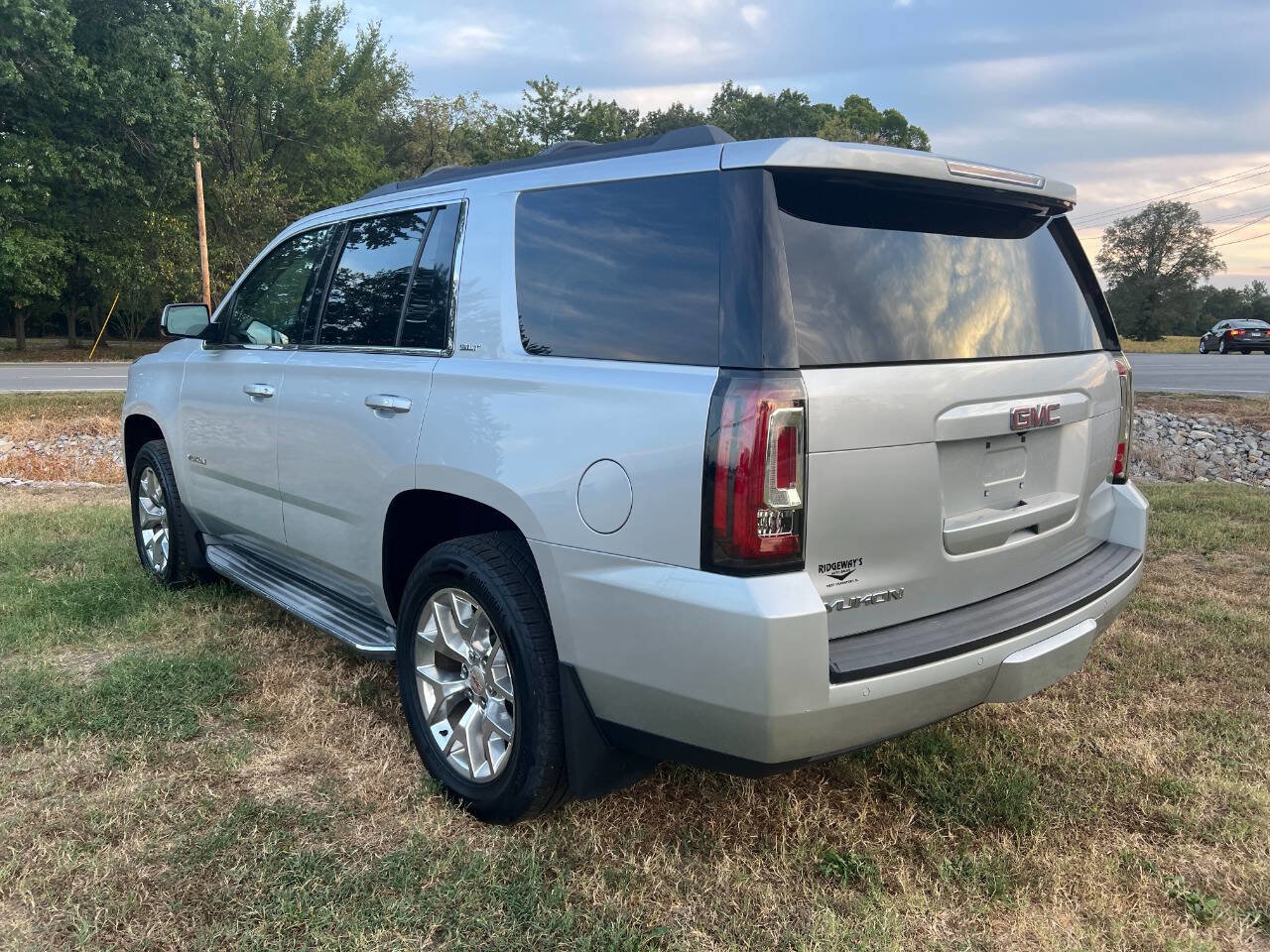 Used 2015 GMC Yukon SLT w/ Open Road Package image 5