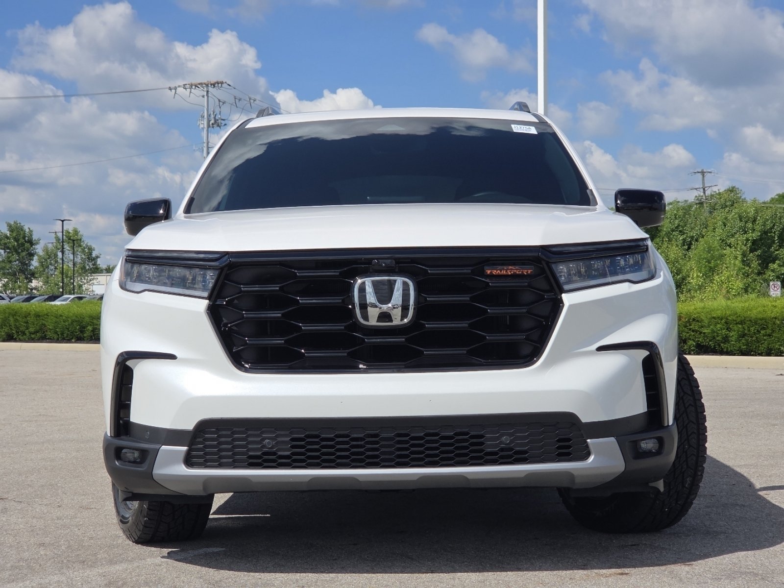 Used 2025 Honda Pilot TrailSport image 14