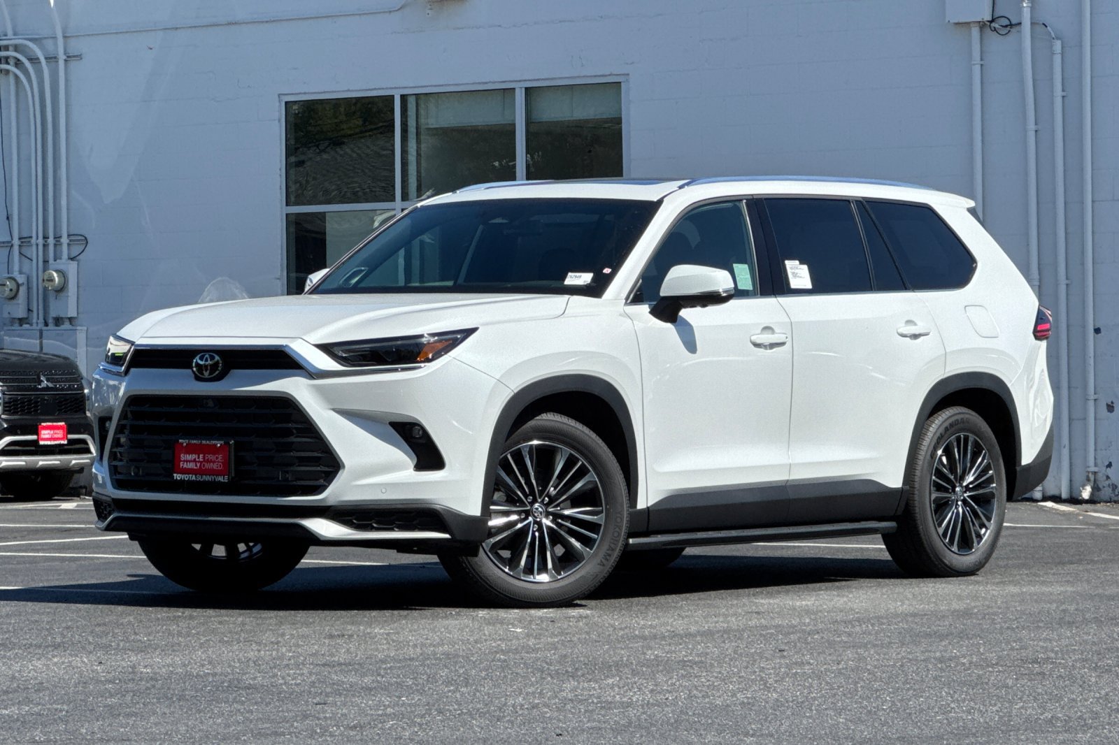 New 2026 Toyota Grand Highlander AWD Hybrid image 2