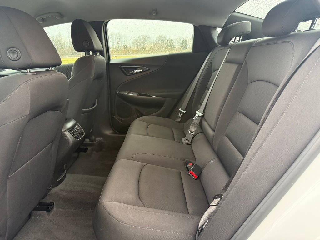 Used 2024 Chevrolet Malibu LT FWD image 13
