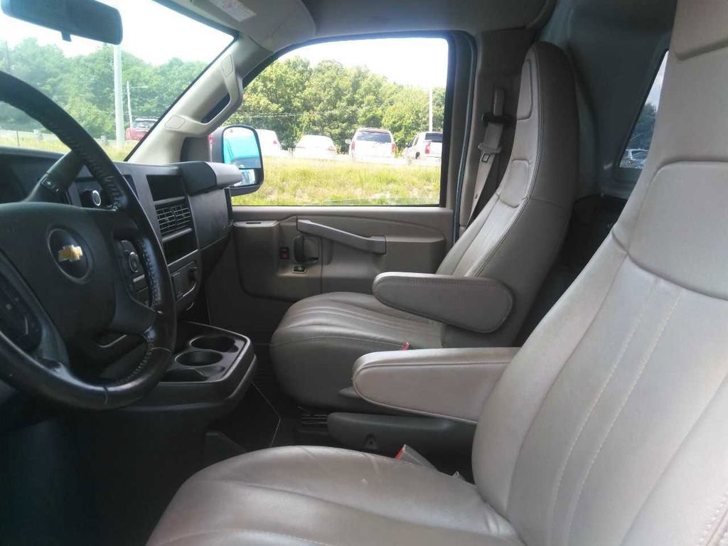 Used 2020 Chevrolet Express 2500 w/ Driver Convenience Package RWD image 7