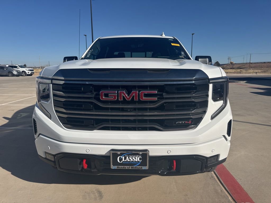 Used 2024 GMC Sierra 1500 AT4 w/ Technology Package AWD/4WD image 8