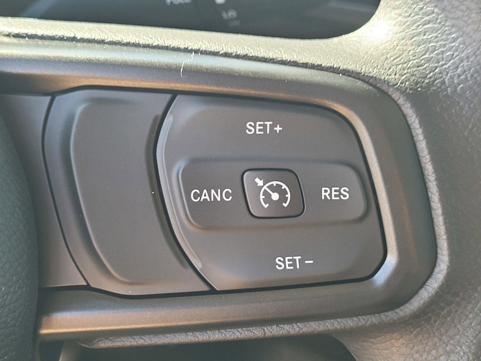 New 2026 Jeep Gladiator Sport image 20
