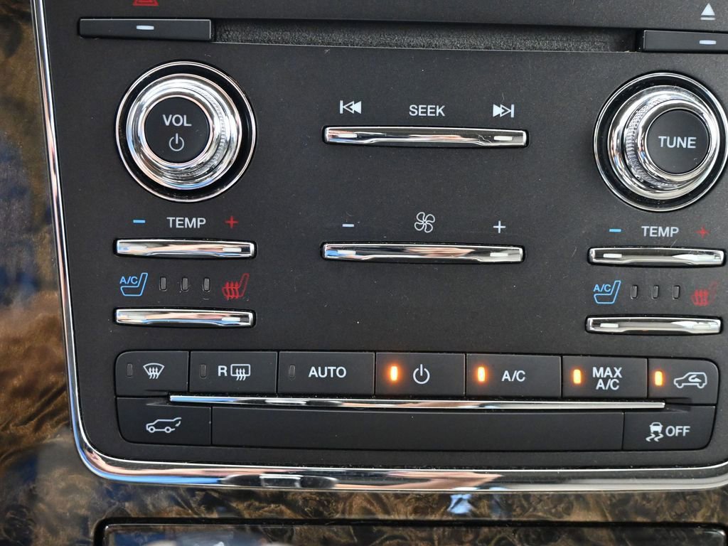 Used 2017 Lincoln Navigator Select image 32