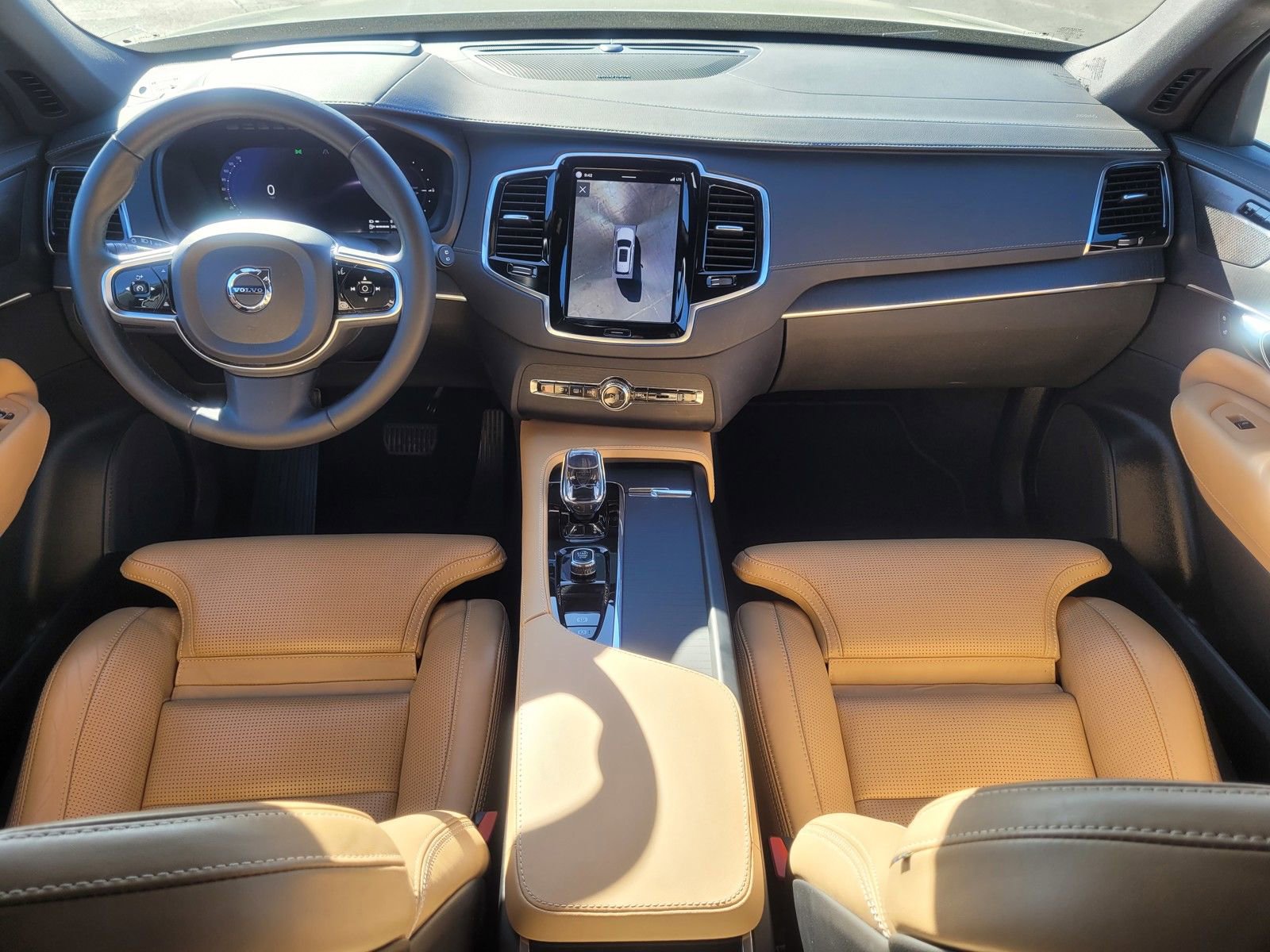 Certified 2023 Volvo XC90 T8 Ultimate AWD/4WD image 13