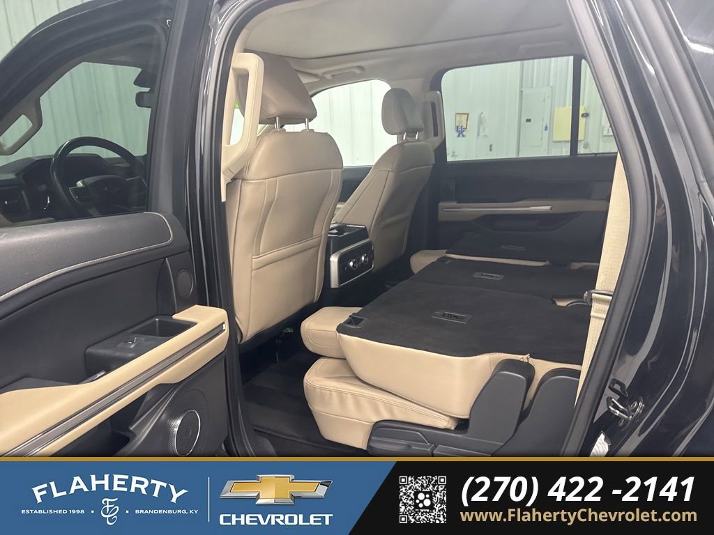Used 2022 Ford Expedition Max Limited image 10