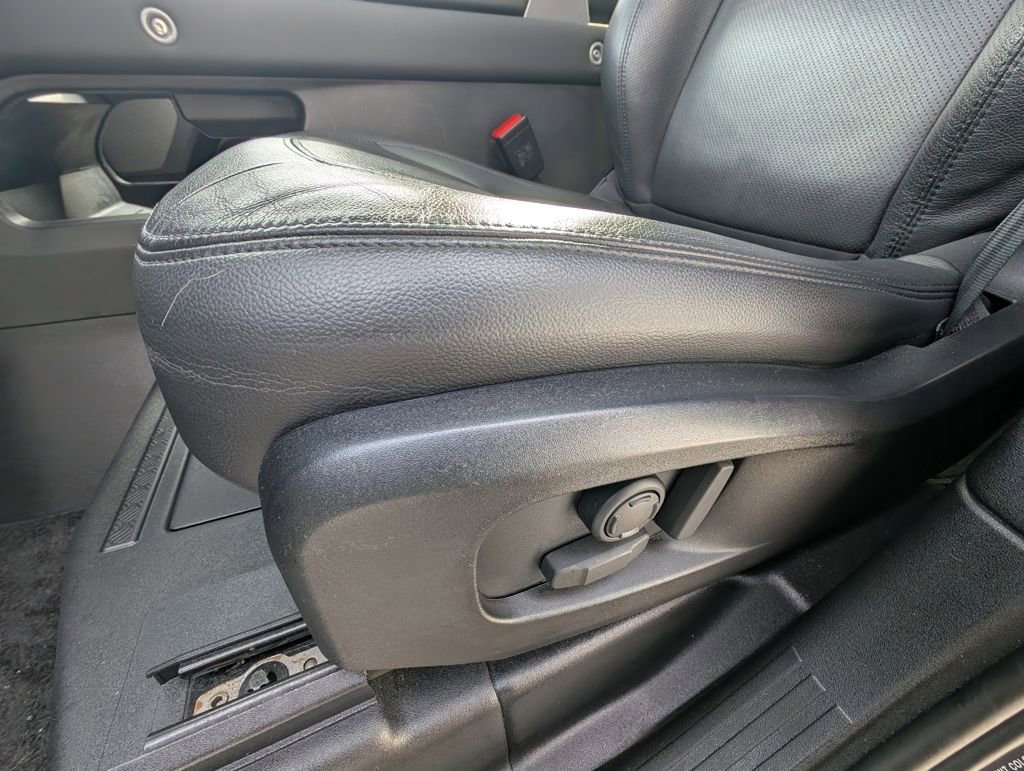 Used 2024 Land Rover Defender 110 S image 15