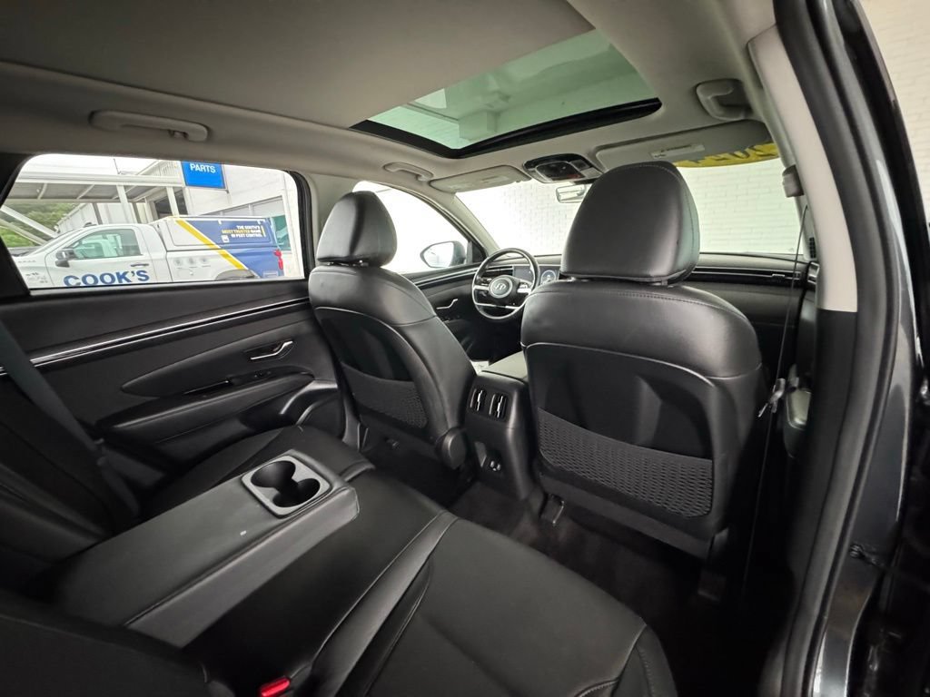 Used 2024 Hyundai Tucson Limited AWD/4WD image 25