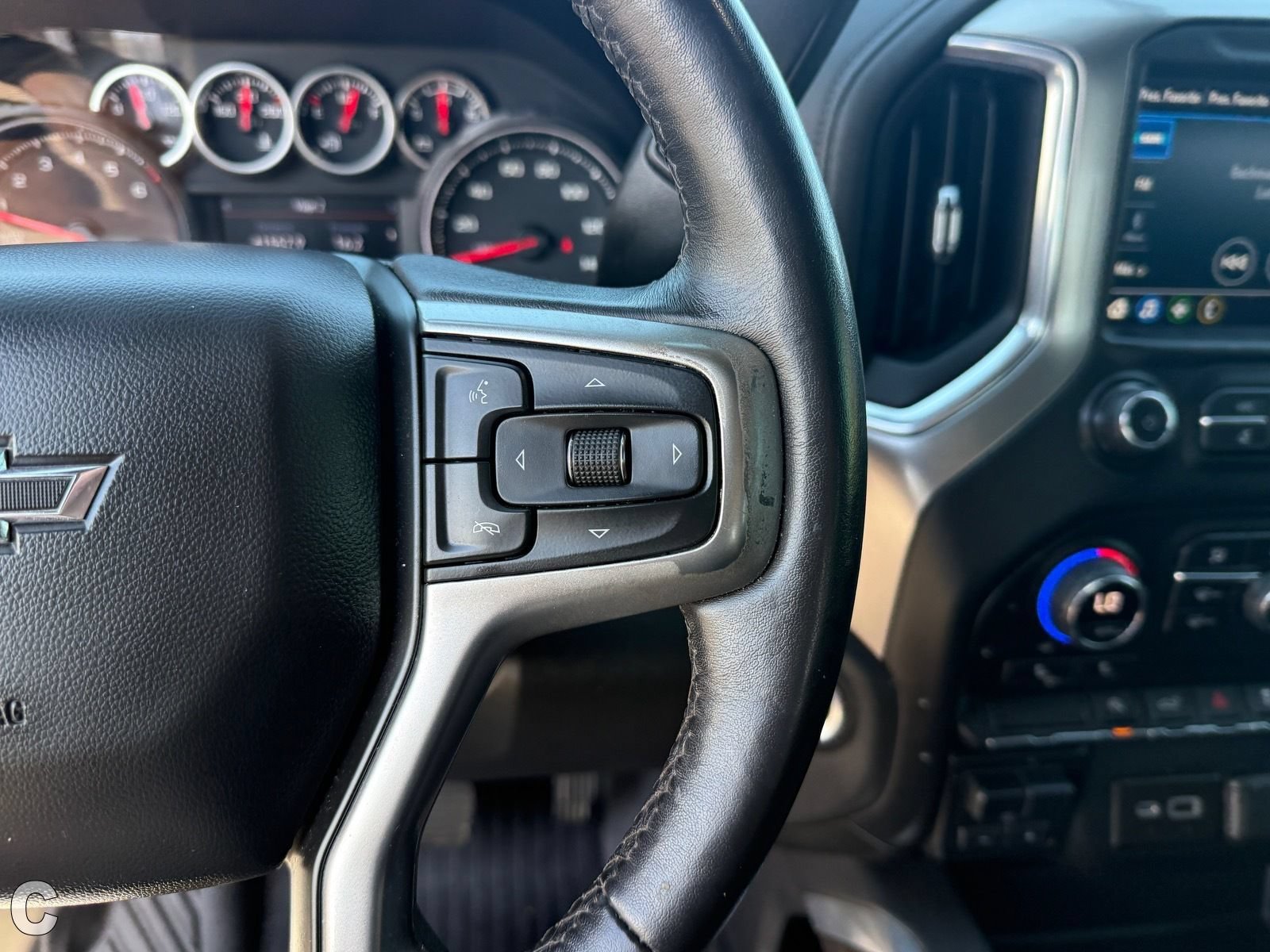 Certified 2021 Chevrolet Silverado 1500 RST AWD/4WD image 28