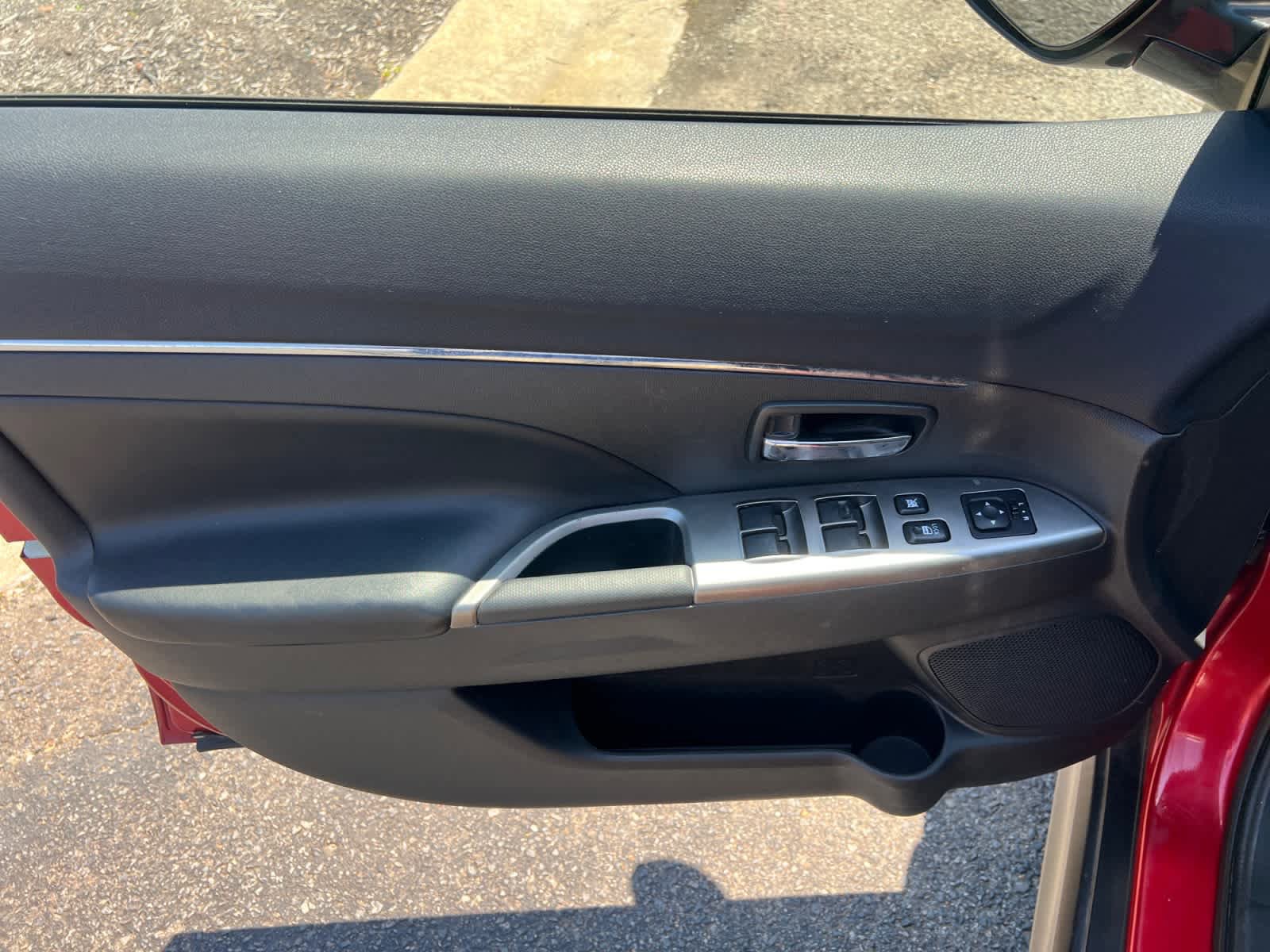 Used 2018 Mitsubishi Outlander Sport SE FWD image 18