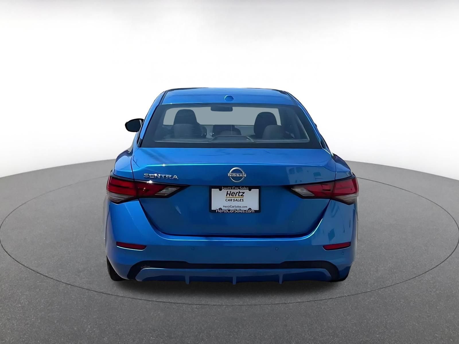 Used 2025 Nissan Sentra SV FWD image 10