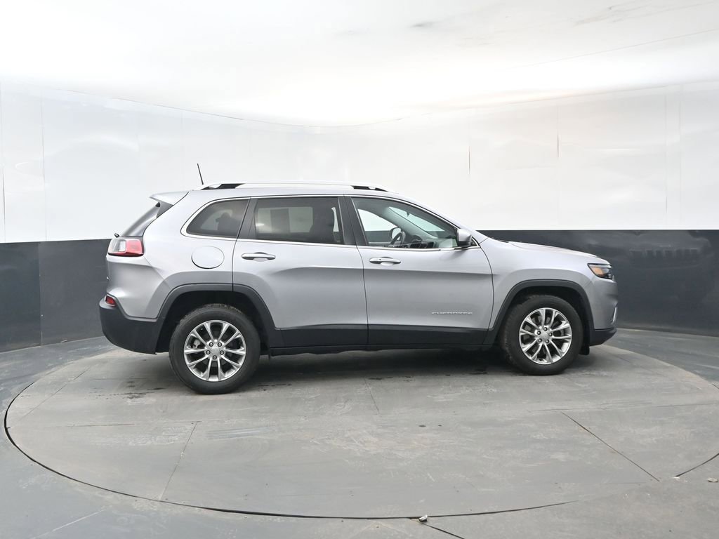 Used 2019 Jeep Cherokee Latitude Plus image 6