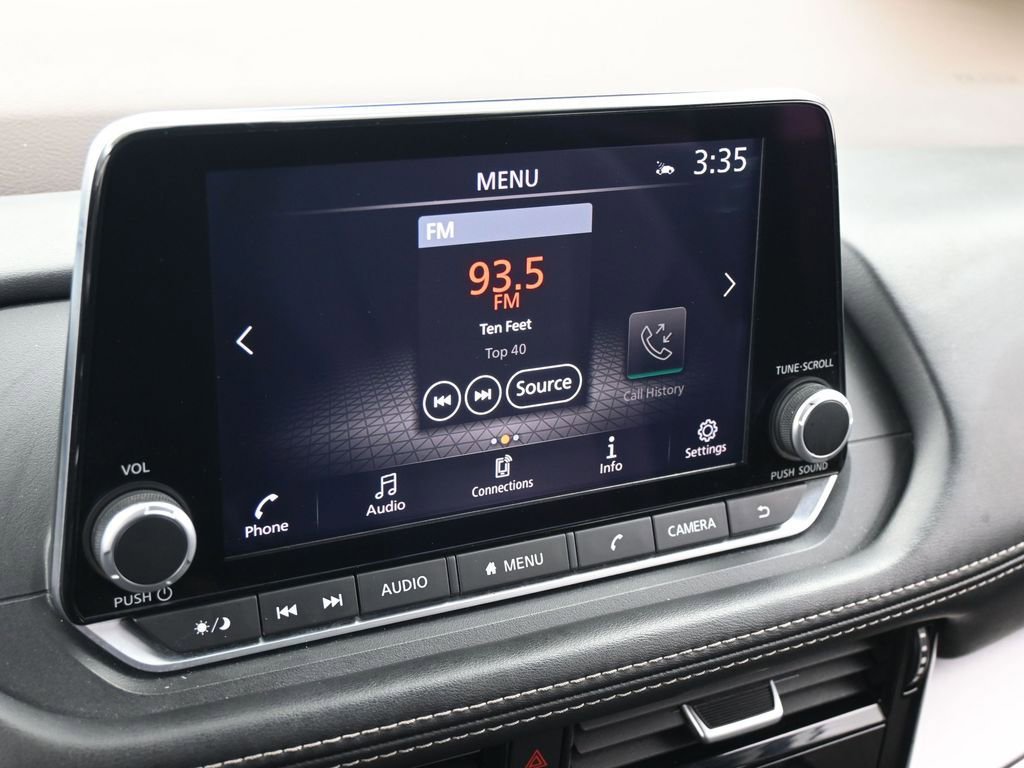 Used 2023 Nissan Rogue SV image 22