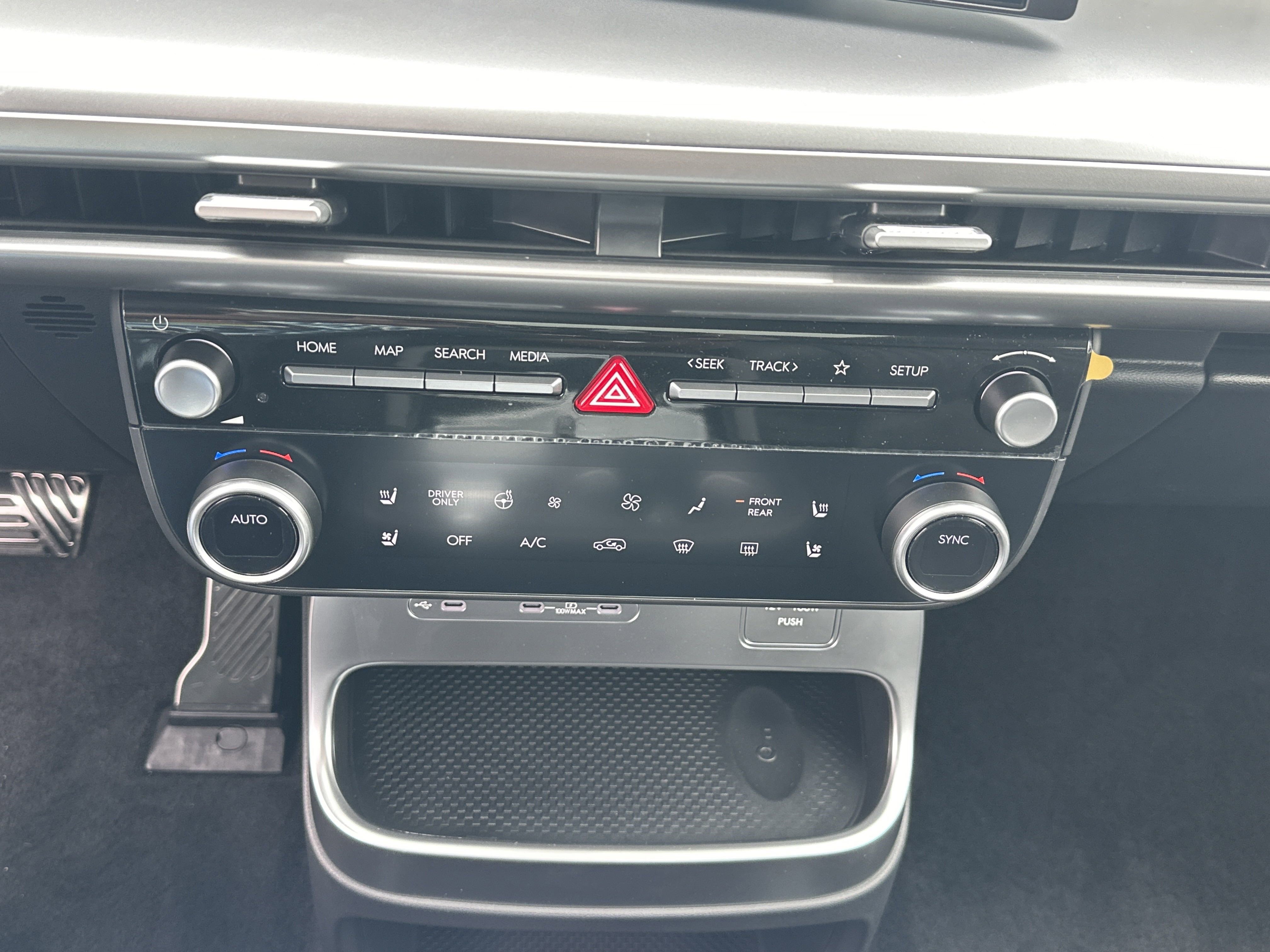 New 2026 Hyundai Ioniq 9 Calligraphy image 35