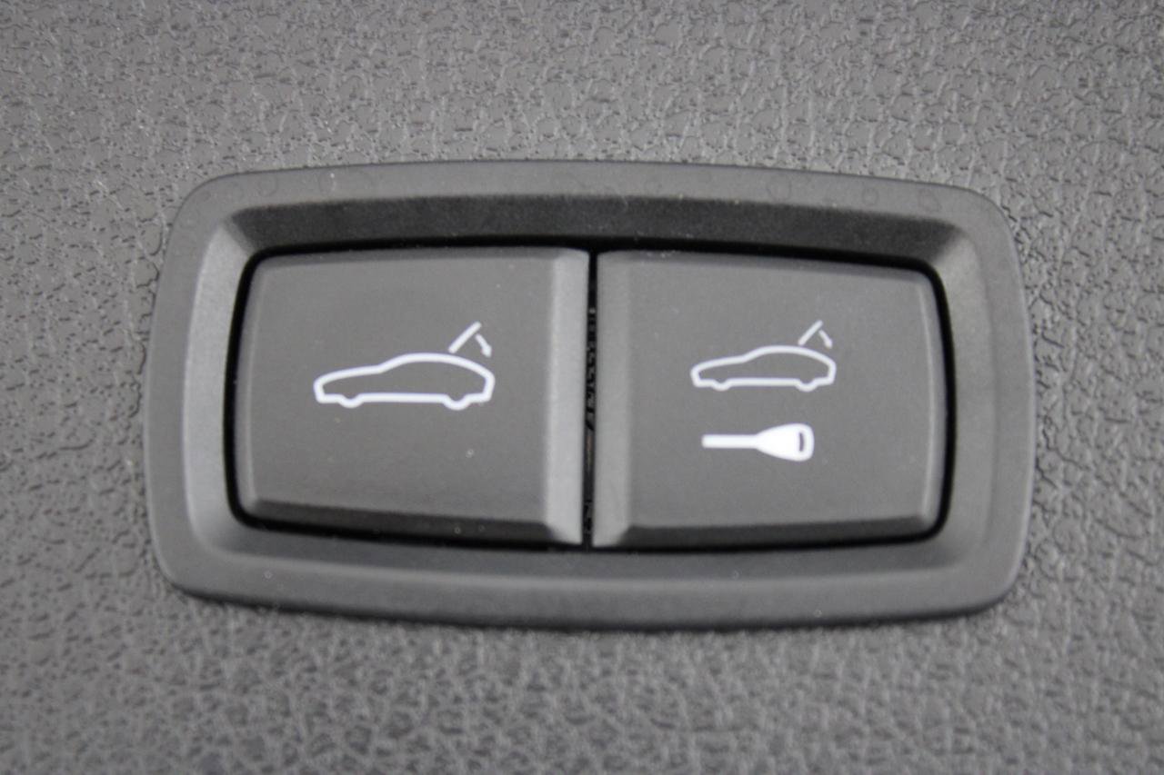 Used 2016 Porsche Macan S image 70