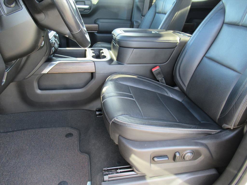 Used 2021 Chevrolet Silverado 1500 High Country w/ Technology Package image 17