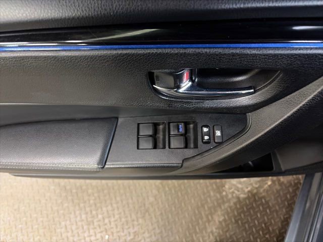 Used 2018 Toyota Corolla SE image 19