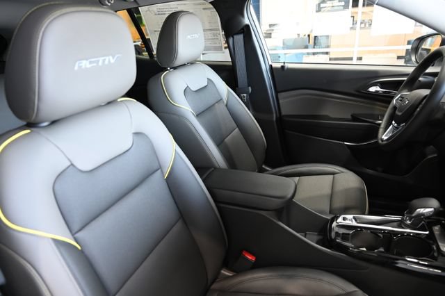 New 2026 Chevrolet Trax ACTIV w/ Driver Confidence Package FWD image 8