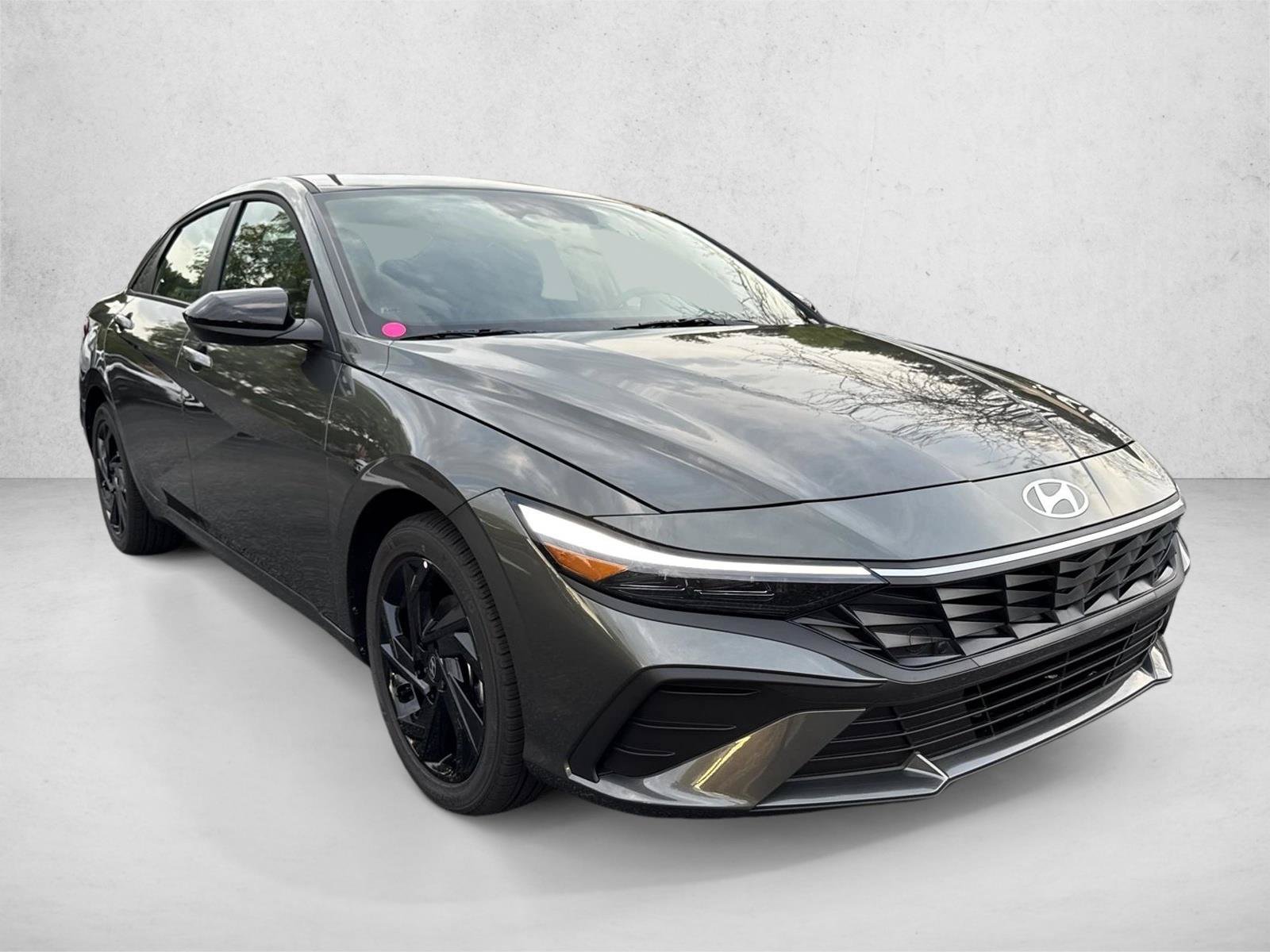 New 2026 Hyundai Elantra SEL Sport FWD image 3