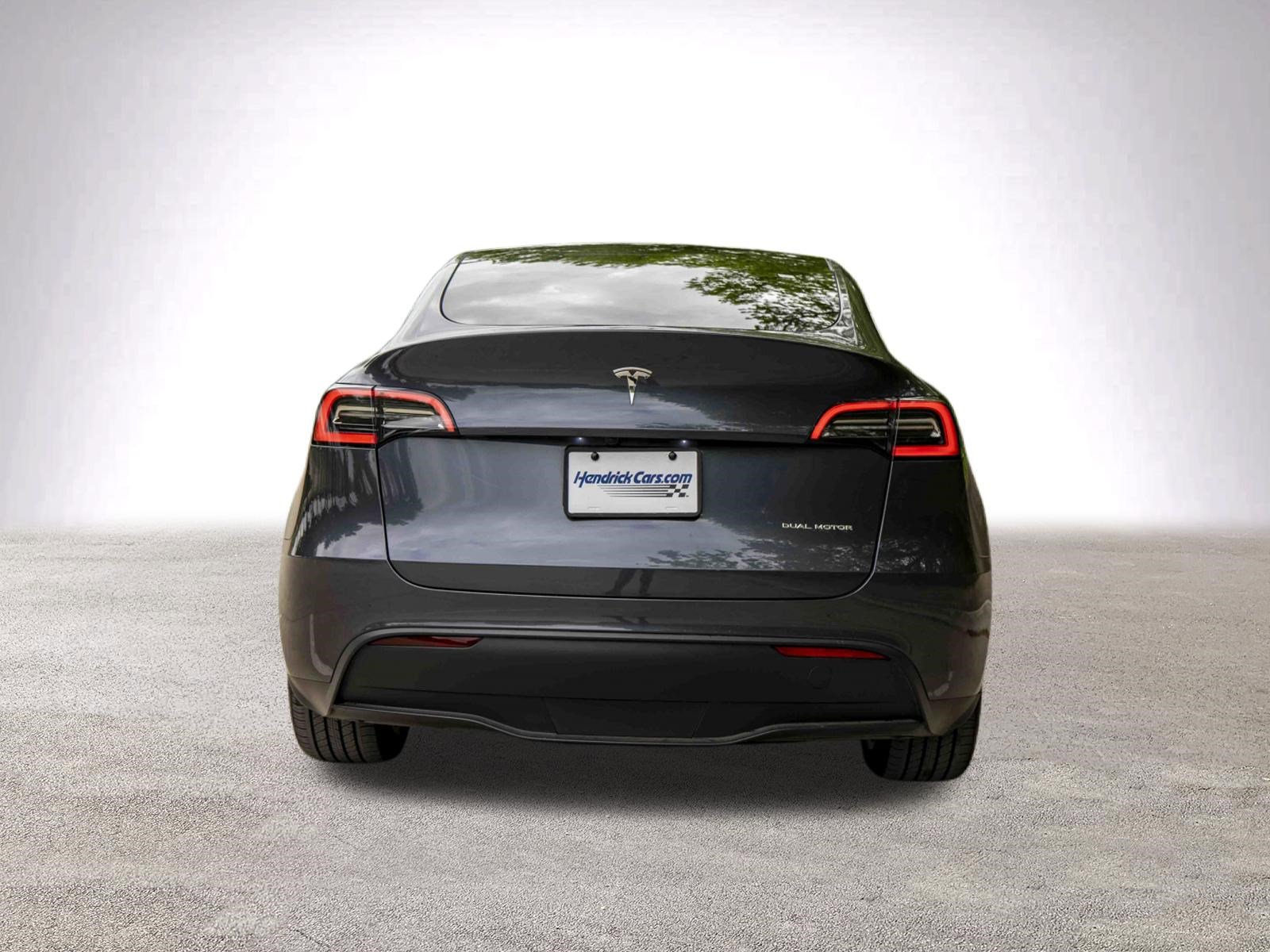 Used 2023 Tesla Model Y AWD image 8