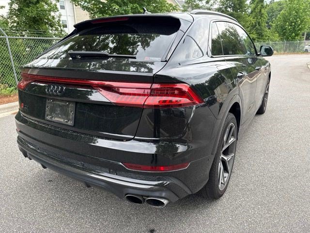 Used 2022 Audi SQ8 Prestige w/ Prestige Package AWD/4WD image 10