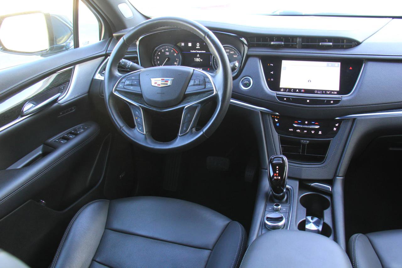 Used 2021 Cadillac XT5 Premium Luxury image 9