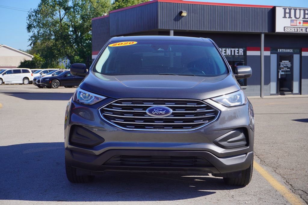 Used 2020 Ford Edge SE image 2