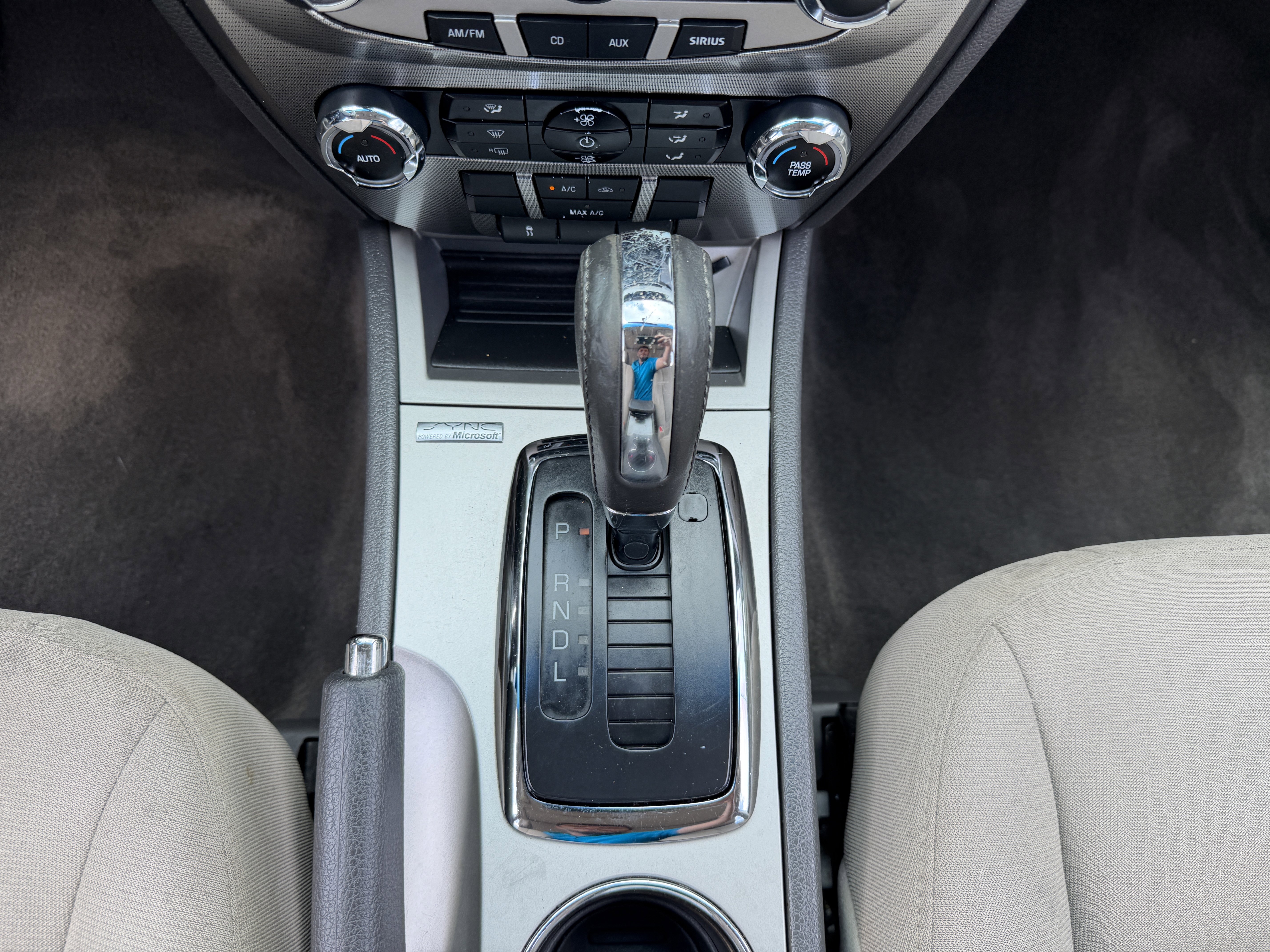 Used 2010 Ford Fusion Hybrid image 32