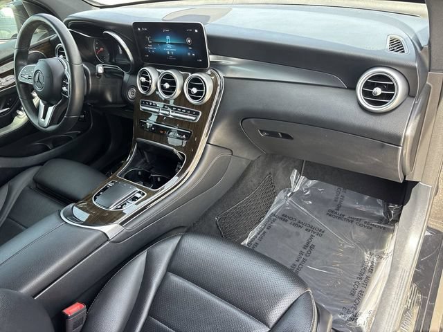 Used 2020 Mercedes-Benz GLC 300 image 16