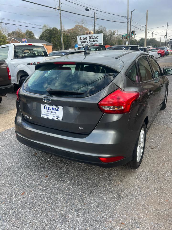 Used 2018 Ford Focus SE image 5