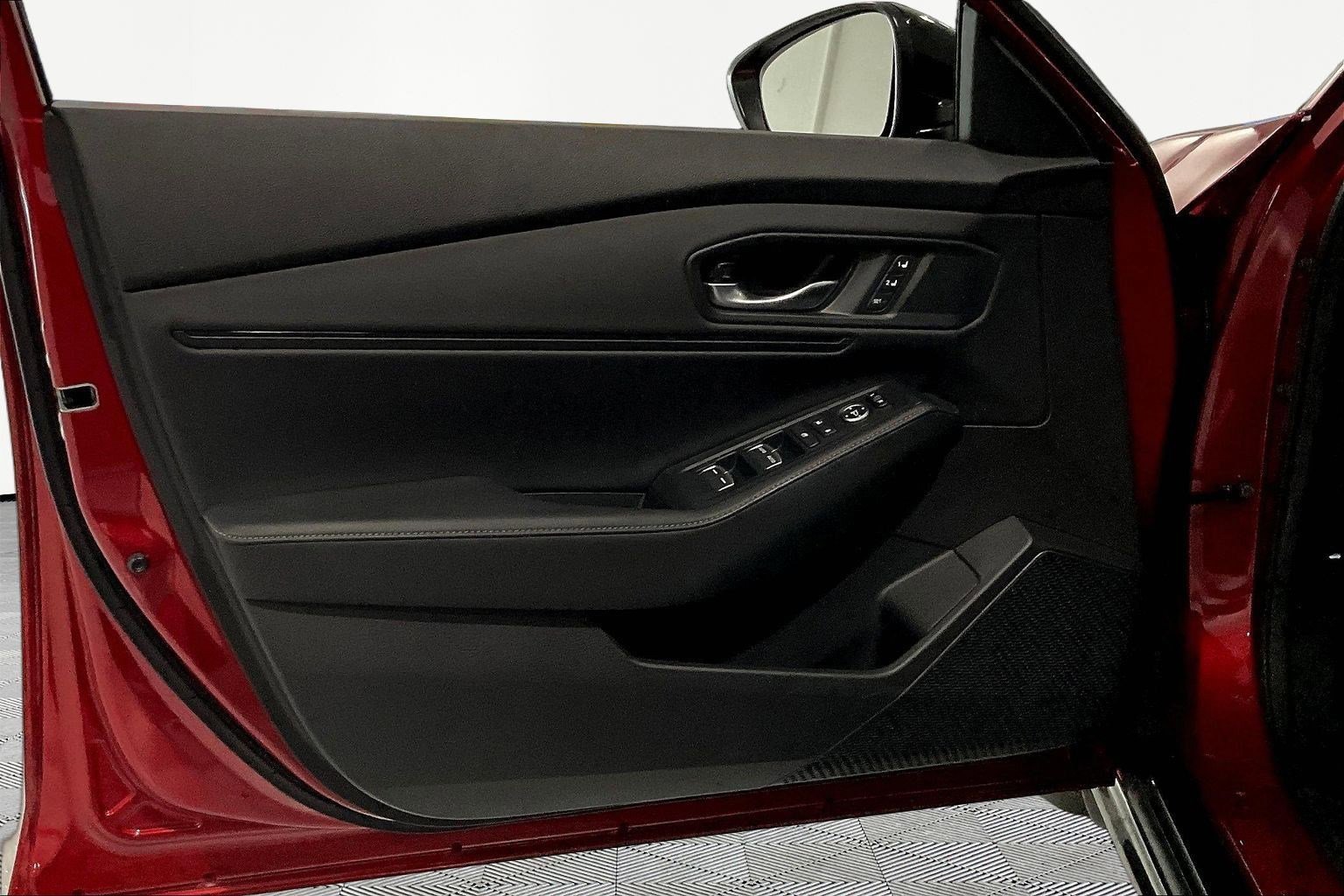 Used 2025 Honda Accord Sport image 20